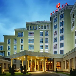 Ramada By Wyndham Otel